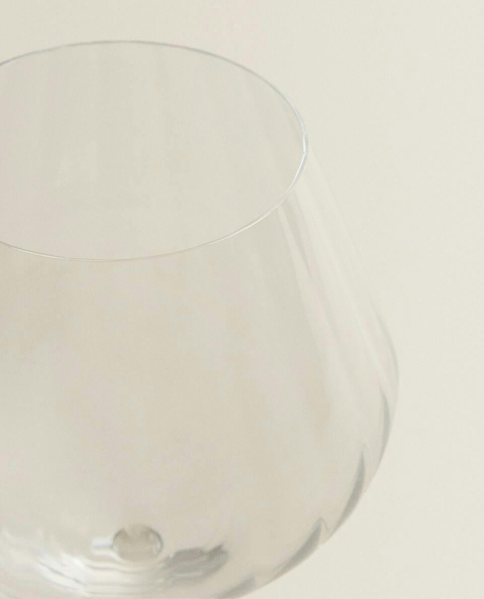 WAVY-EFFECT BOHEMIA CRYSTAL WINE GLASS